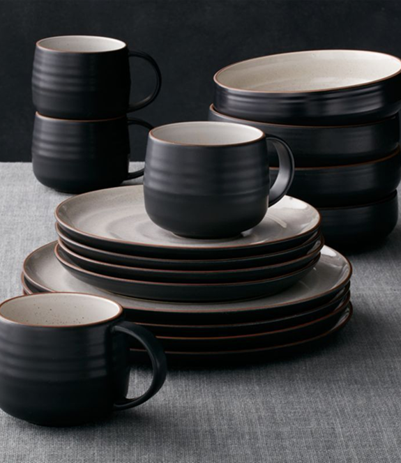Mono Chic Dinner Set